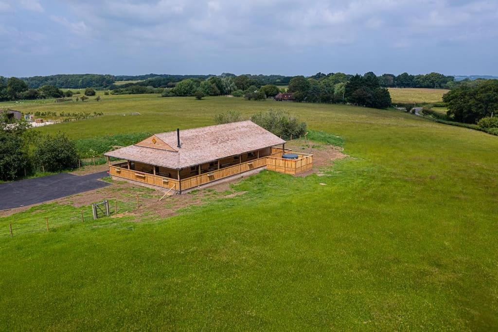 Luxury Log Cabin With A Hot Tub Stone  Exterior photo